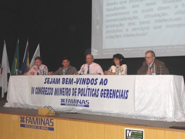 Mesa de debates sobre Direitos de Propriedade Intelectual