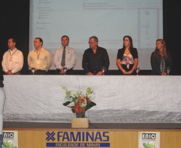 Mário, Alexandre, Eduardo, Roberto, Roberta e Simone