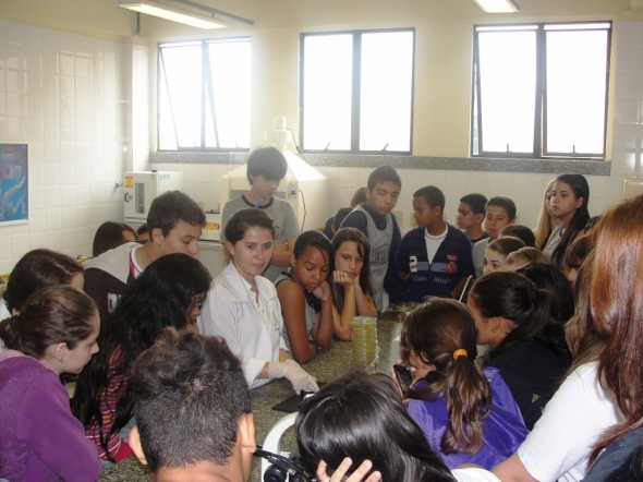 Faculdade apresentou laboratórios aos alunos