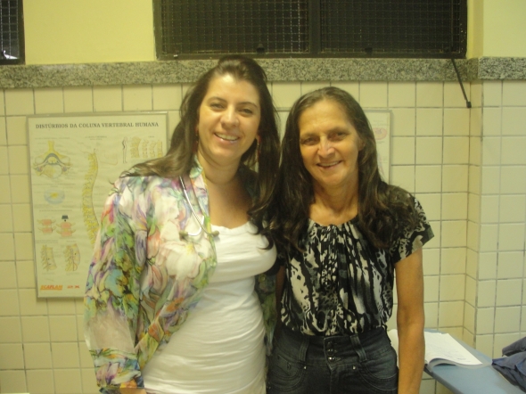 Prof. Roberta Xavier Bruno e a paciente Eli Maria